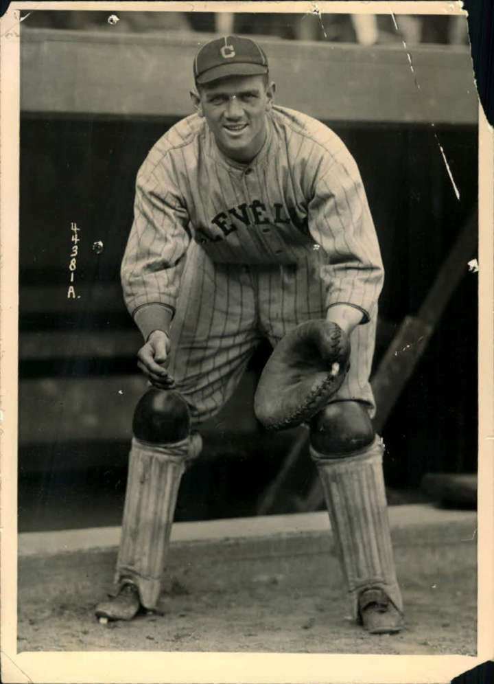 Baseball card of Cleveland Indians catcher Steve O'Neill