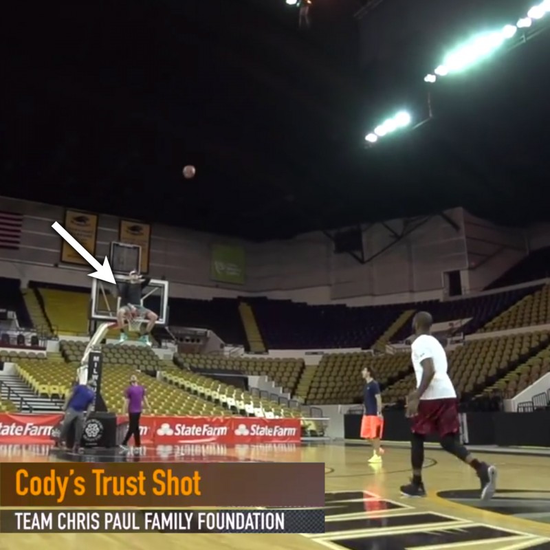 Cody Jones trusts Chris Paul's aim with the basketball