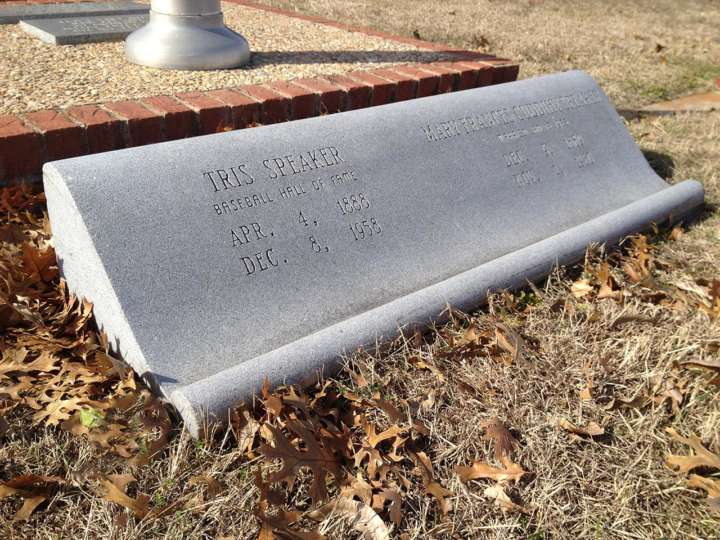 Grave sites of baseball's greatest players: Tris Speaker tombstone
