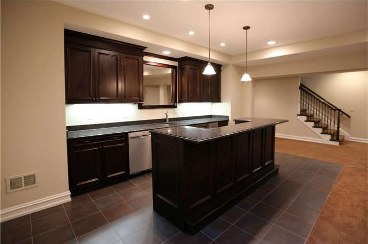 Miguel Cabrera's house for sale: Photo of basement bar