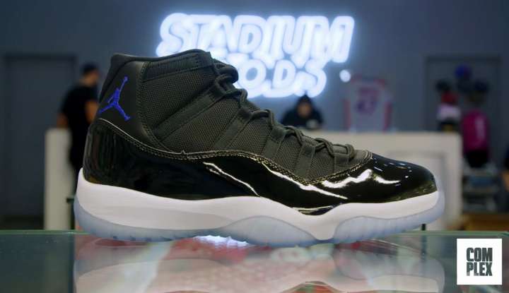 Nike Air Jordan 11 Retro (black top) bought by Roger Federer