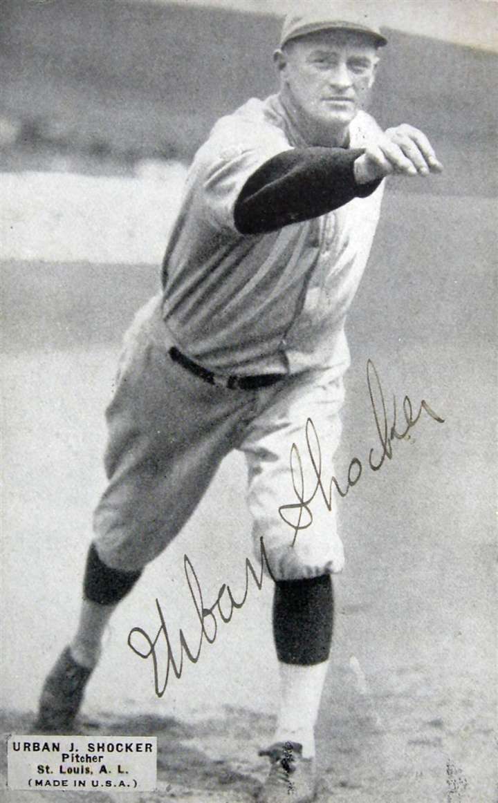 St. Louis Browns pitcher Urban Shocker baseball card